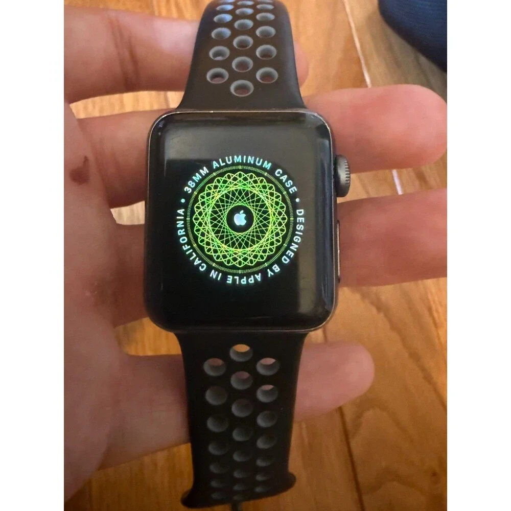 Nike Apple Watch Series 2 38mm aluminum case black